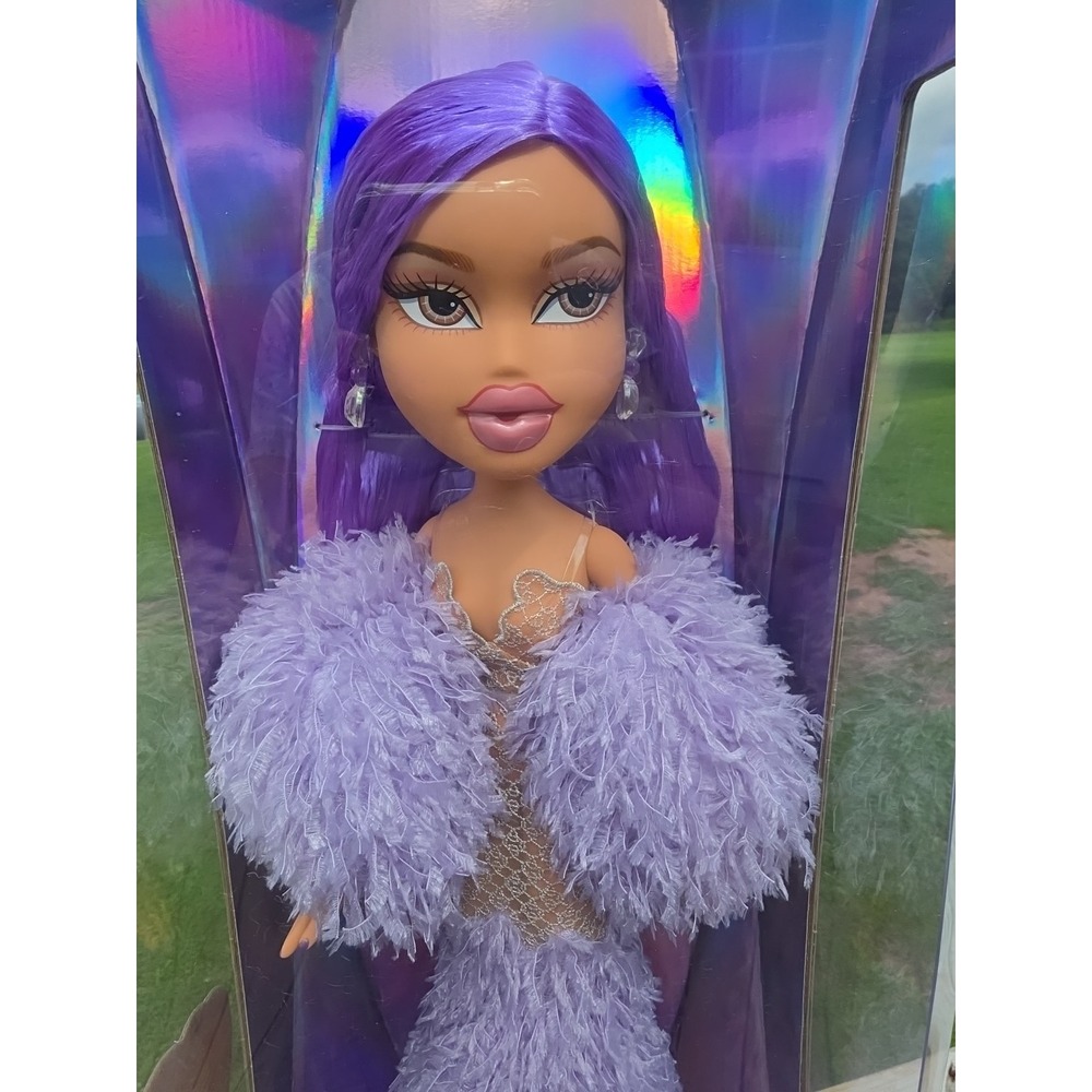 NEW Bratz x Kylie Jenner 24" Inch Large Fashion Doll. 282. 2 Dolls - Picture 3 of 9